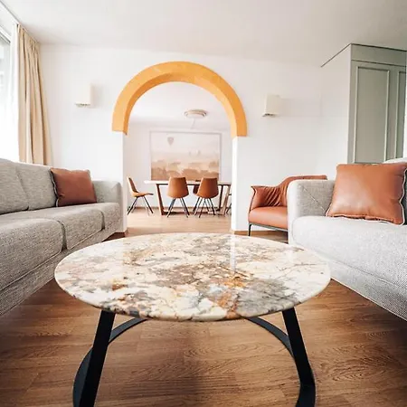 House On Lake/ Hl Därligen