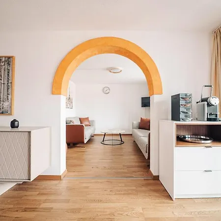 House On Lake/ Hl Därligen