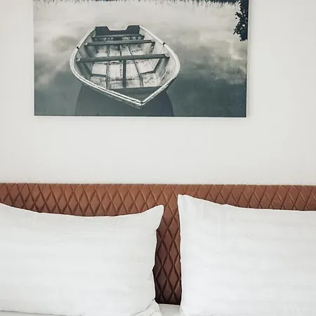 Lägenhet House On Lake/ Hl