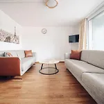 House On Lake/ Hl 아파트