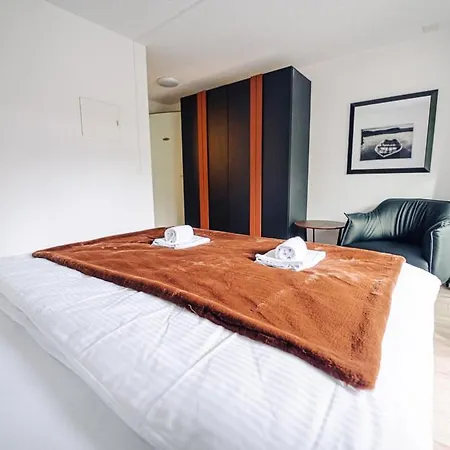 Lejlighed House On Lake/ Hl